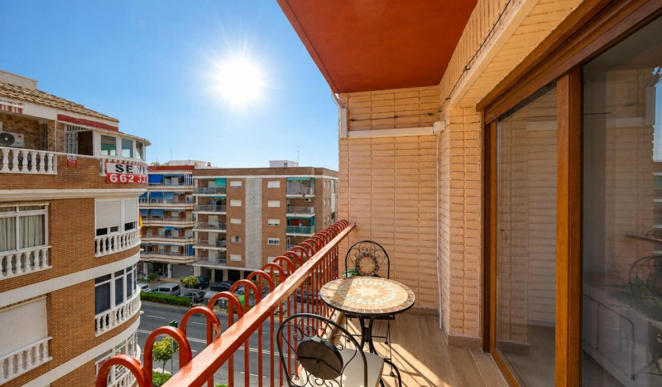 Herverkoop - Appartement / Flat - Playa del Acequion