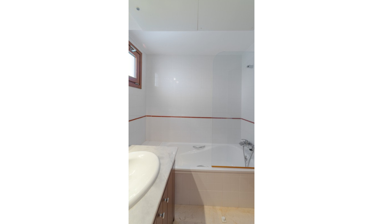 Herverkoop - Appartement / Flat - Punta Prima