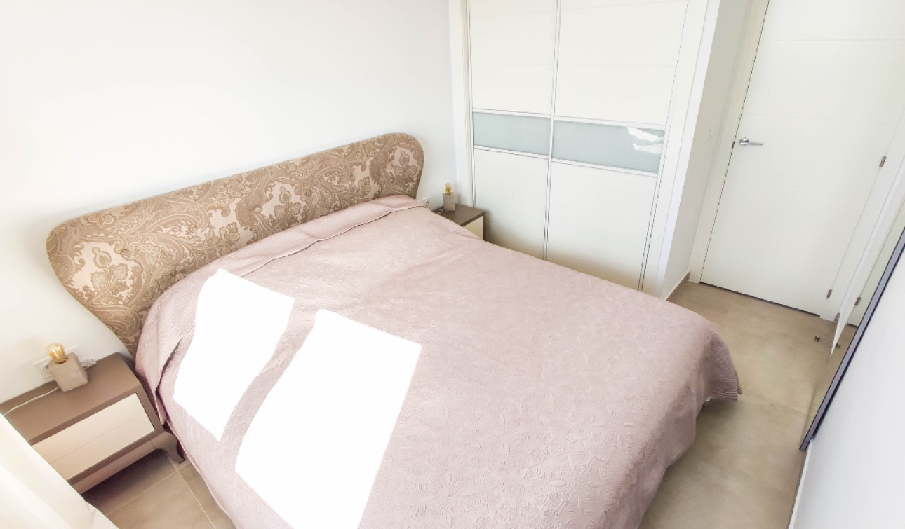 Herverkoop - Appartement / Flat - Punta Prima
