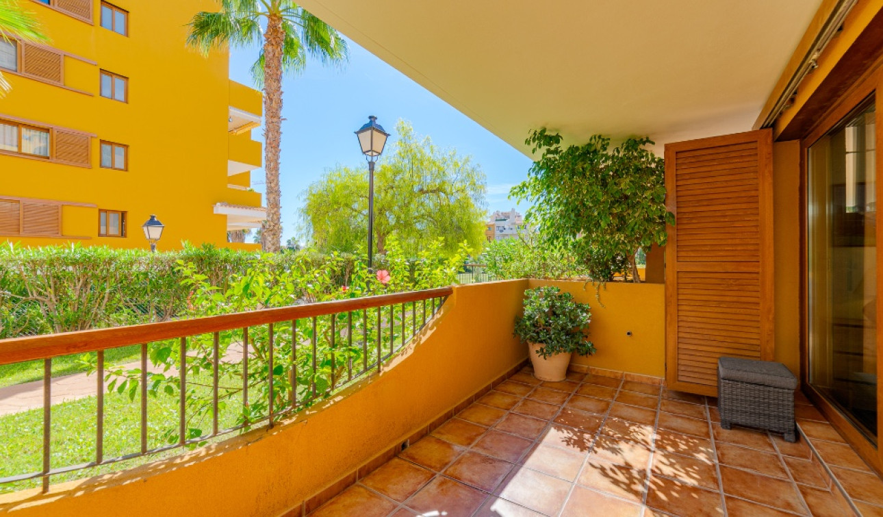 Herverkoop - Appartement / Flat - Punta Prima