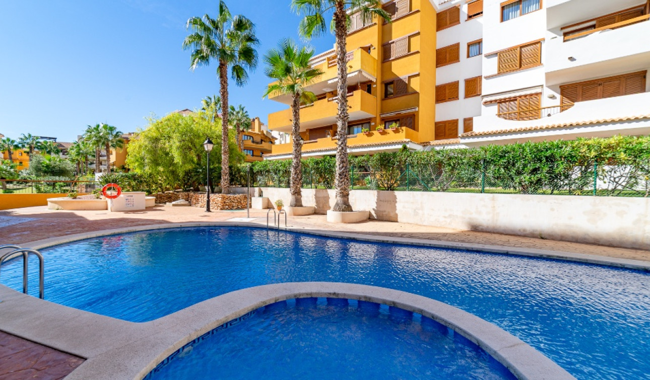 Herverkoop - Appartement / Flat - Punta Prima