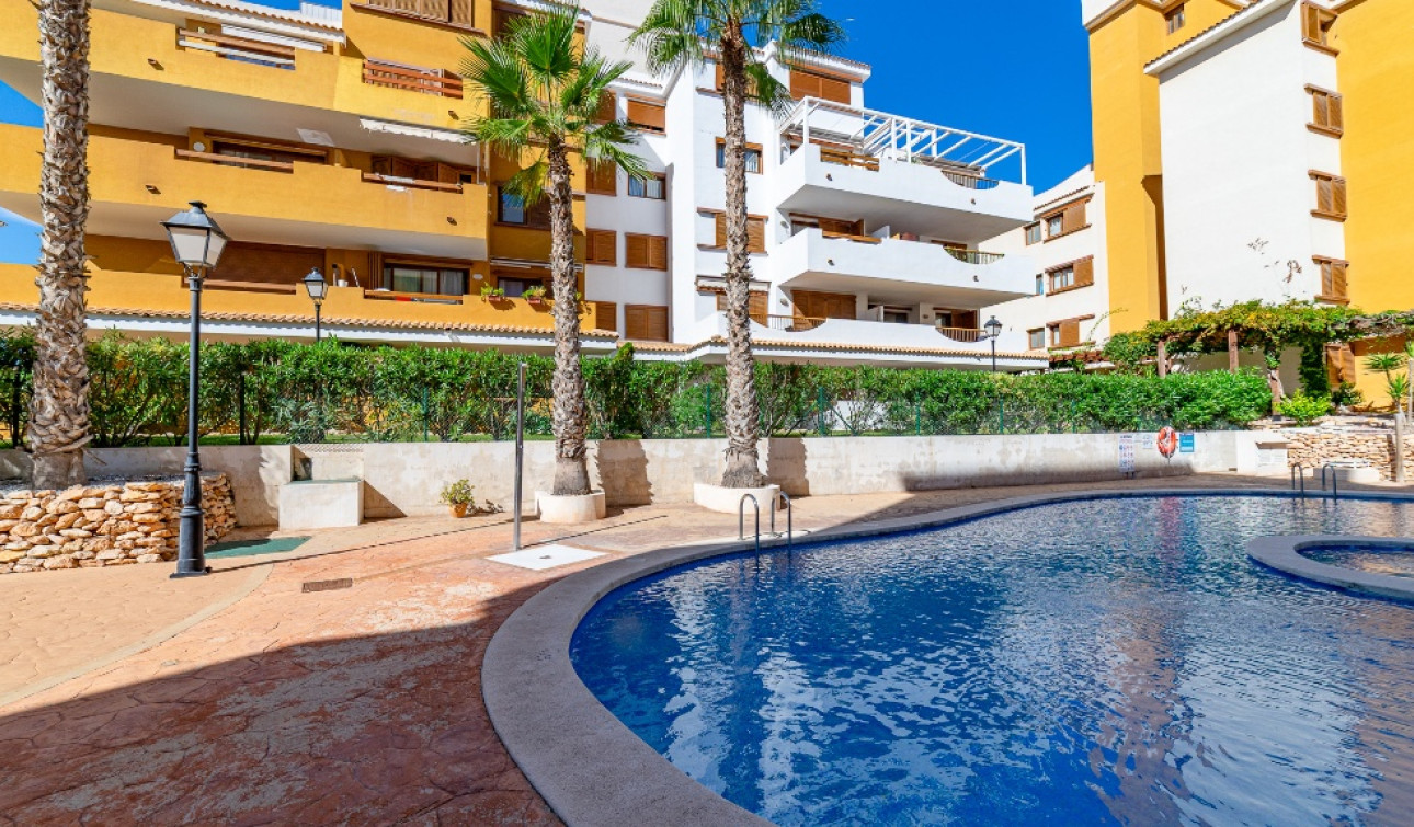 Herverkoop - Appartement / Flat - Punta Prima