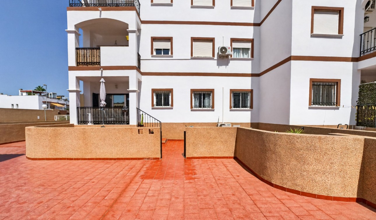 Herverkoop - Appartement / Flat - Punta Prima