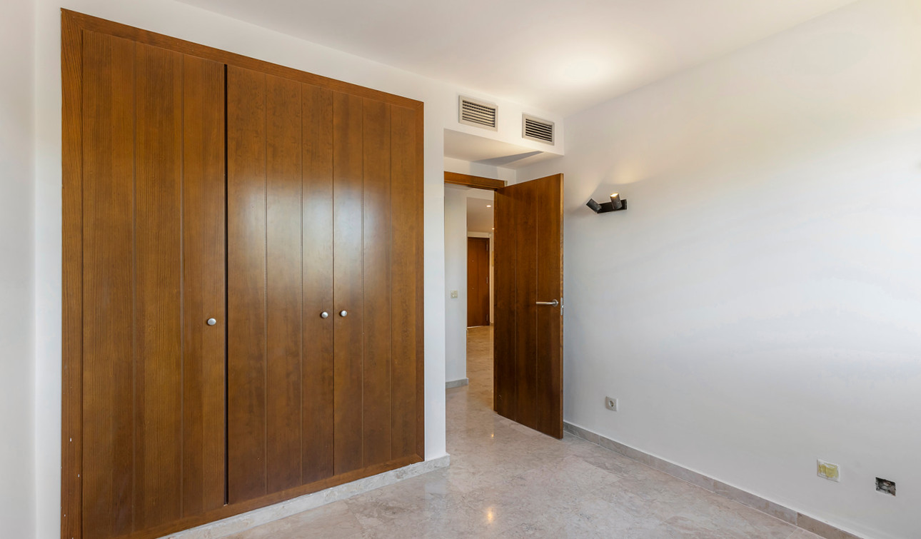 Herverkoop - Appartement / Flat - Punta Prima