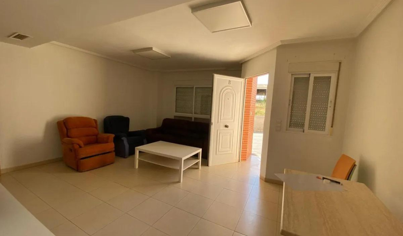 Herverkoop - Appartement / Flat - Redován - PUEBLO