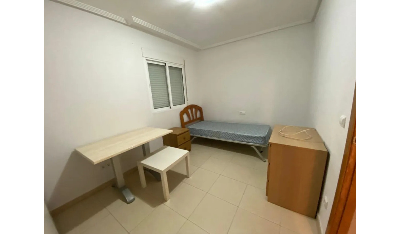 Herverkoop - Appartement / Flat - Redován - PUEBLO