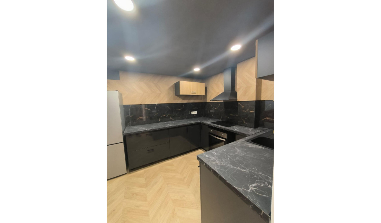 Herverkoop - Appartement / Flat - Torrevieja - Acequion