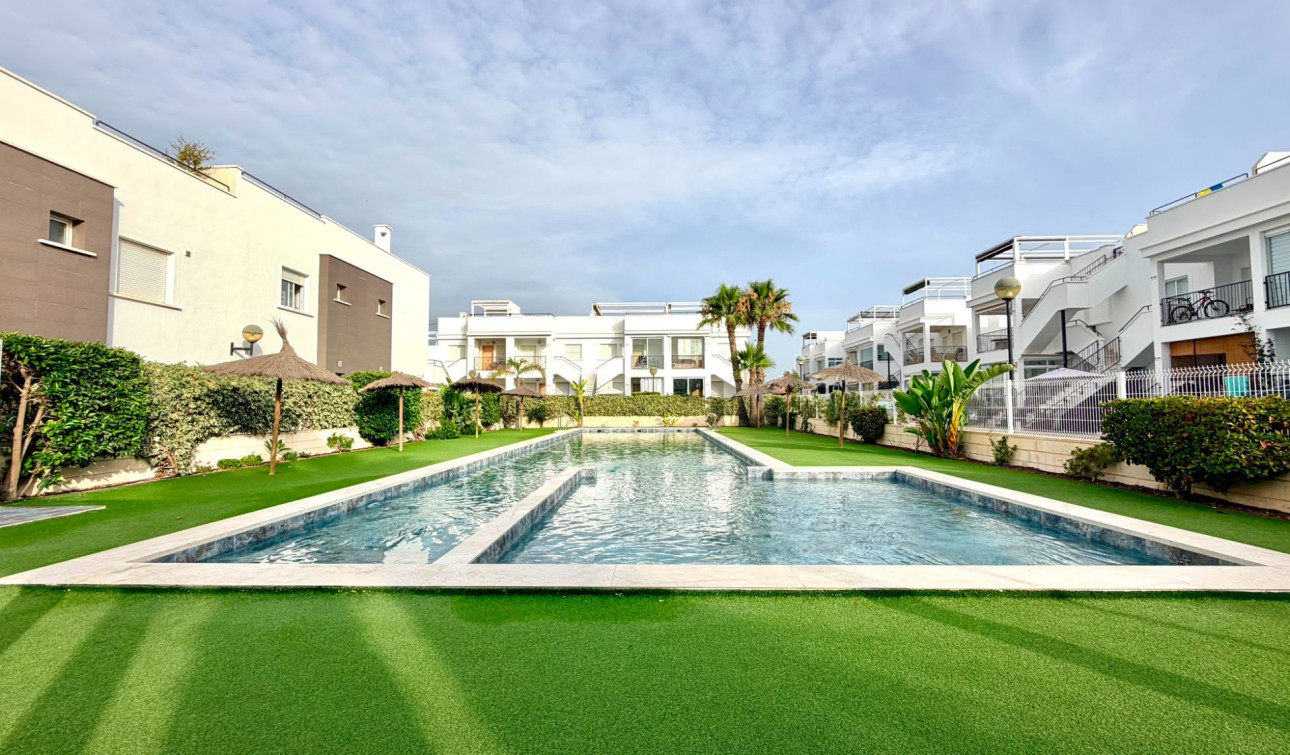 Herverkoop - Appartement / Flat - Torrevieja - Aguas Nuevas