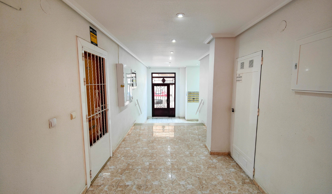 Herverkoop - Appartement / Flat - Torrevieja - Antonio Machado