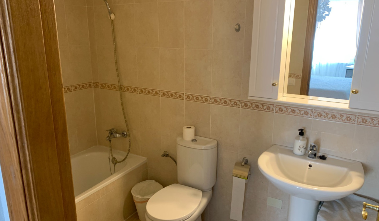 Herverkoop - Appartement / Flat - Torrevieja - Center