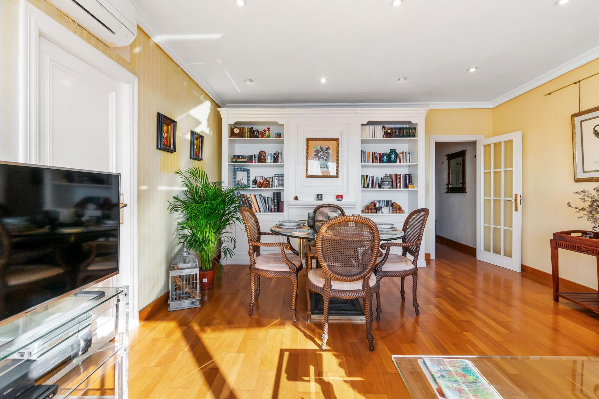 Herverkoop - Appartement / Flat - Torrevieja - Centro - Muelle Pesquero