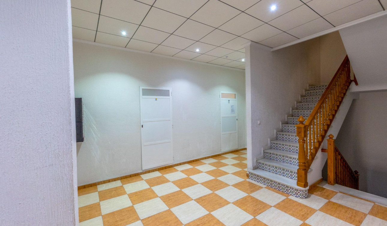 Herverkoop - Appartement / Flat - Torrevieja - Centro