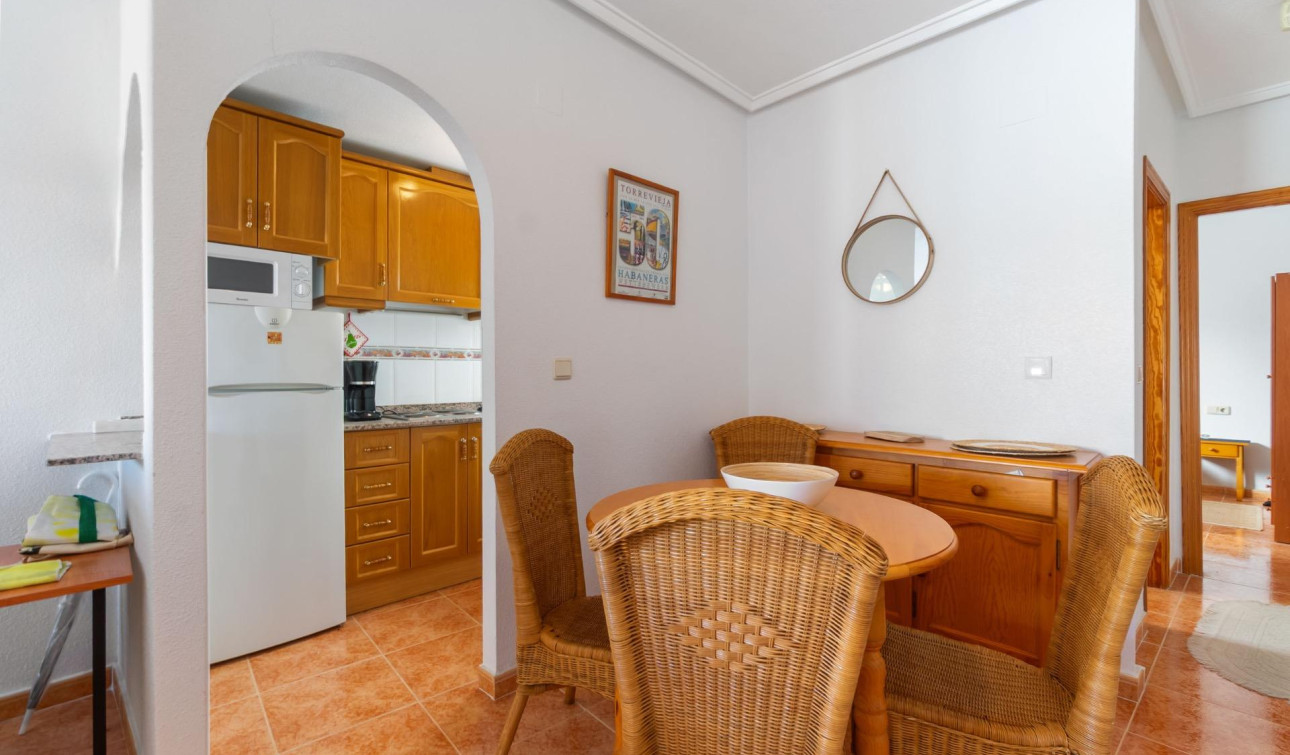 Herverkoop - Appartement / Flat - Torrevieja - Centro