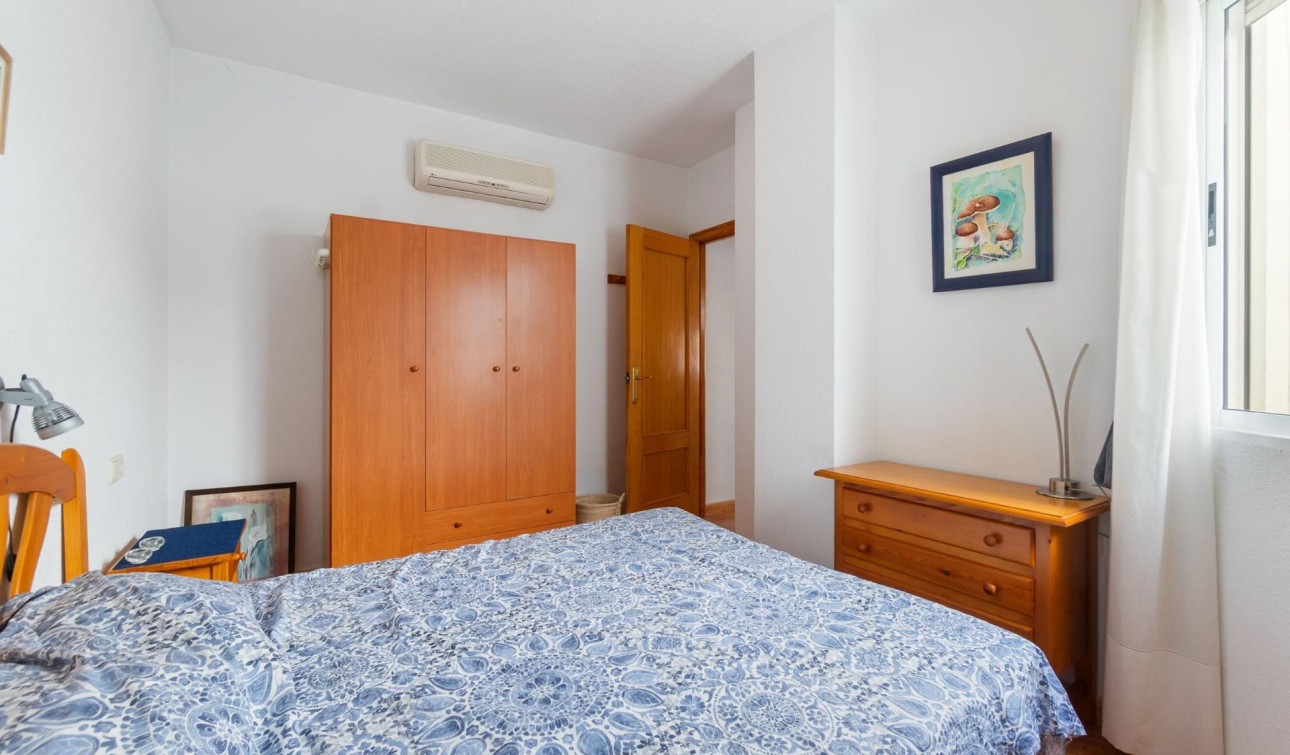 Herverkoop - Appartement / Flat - Torrevieja - Centro