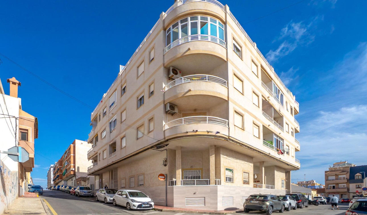 Herverkoop - Appartement / Flat - Torrevieja - Centro