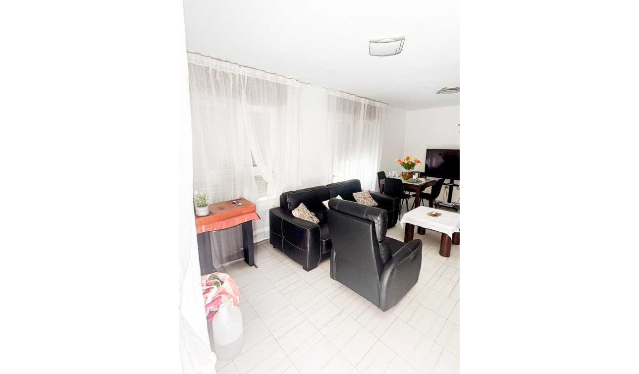 Herverkoop - Appartement / Flat - Torrevieja - Centro