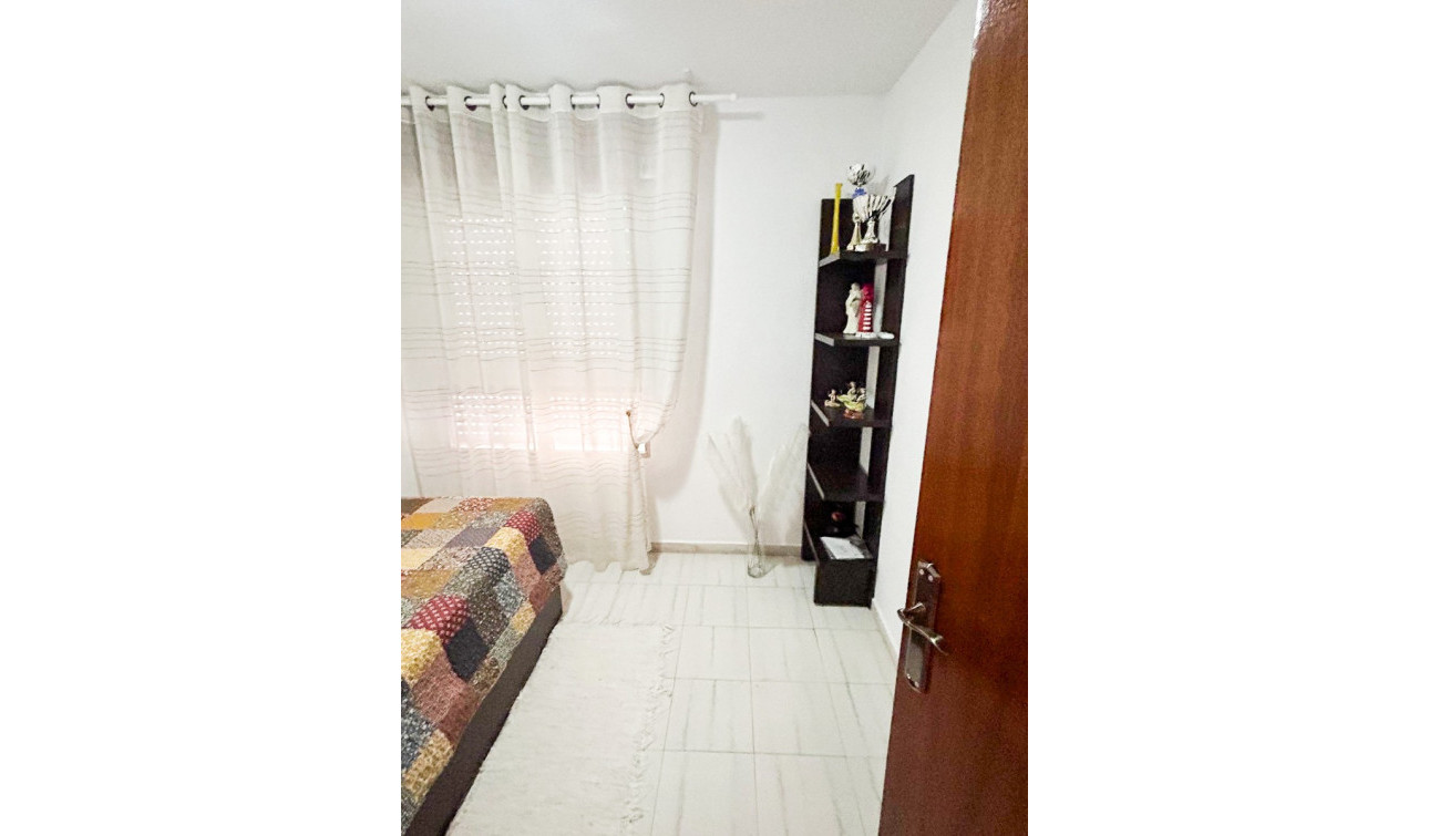 Herverkoop - Appartement / Flat - Torrevieja - Centro