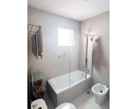 Herverkoop - Appartement / Flat - Torrevieja - Centro