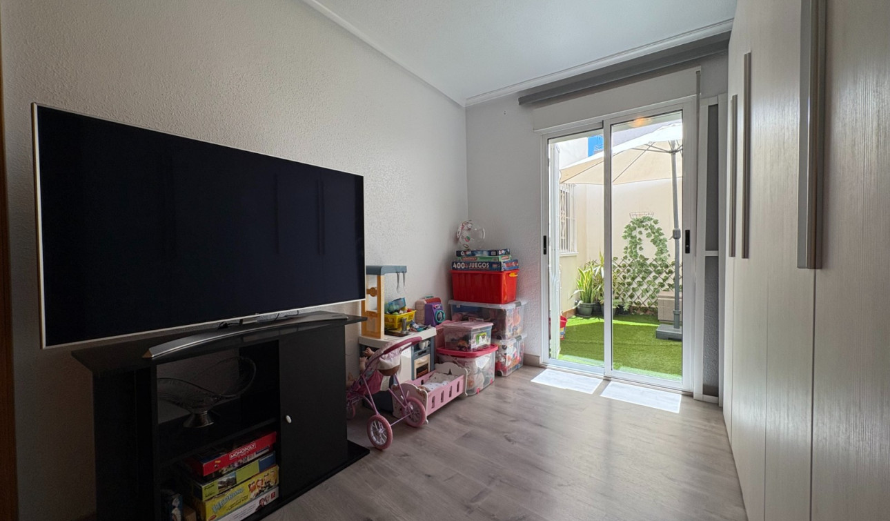 Herverkoop - Appartement / Flat - Torrevieja - Centro