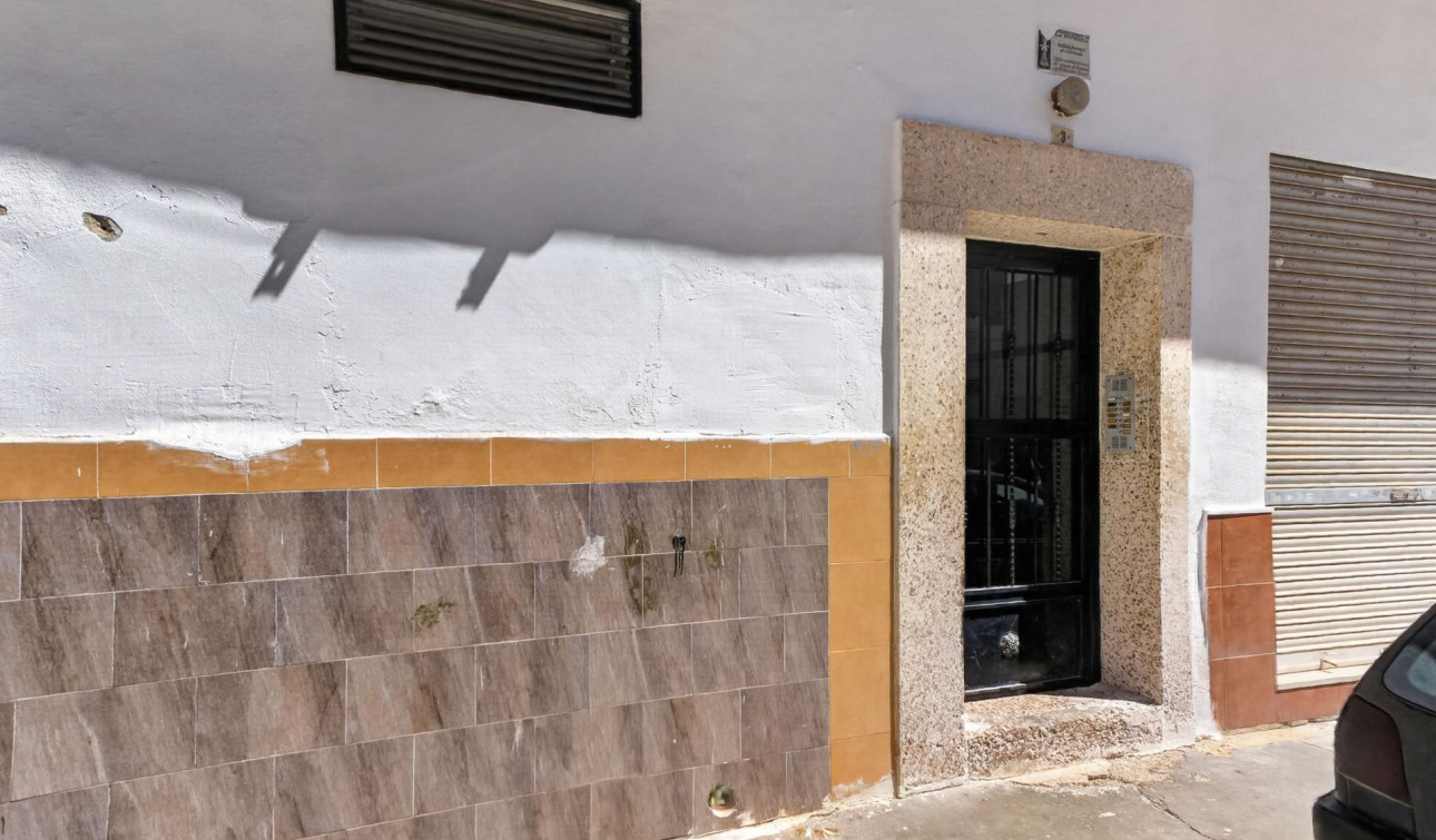 Herverkoop - Appartement / Flat - Torrevieja - Centro
