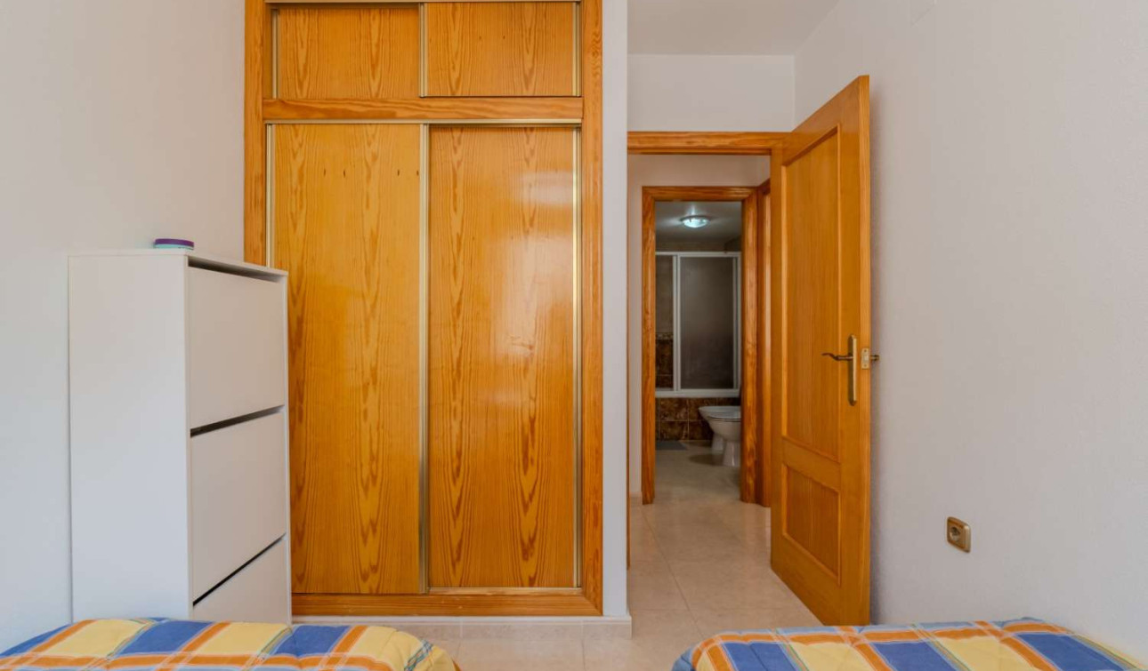 Herverkoop - Appartement / Flat - Torrevieja - Centro