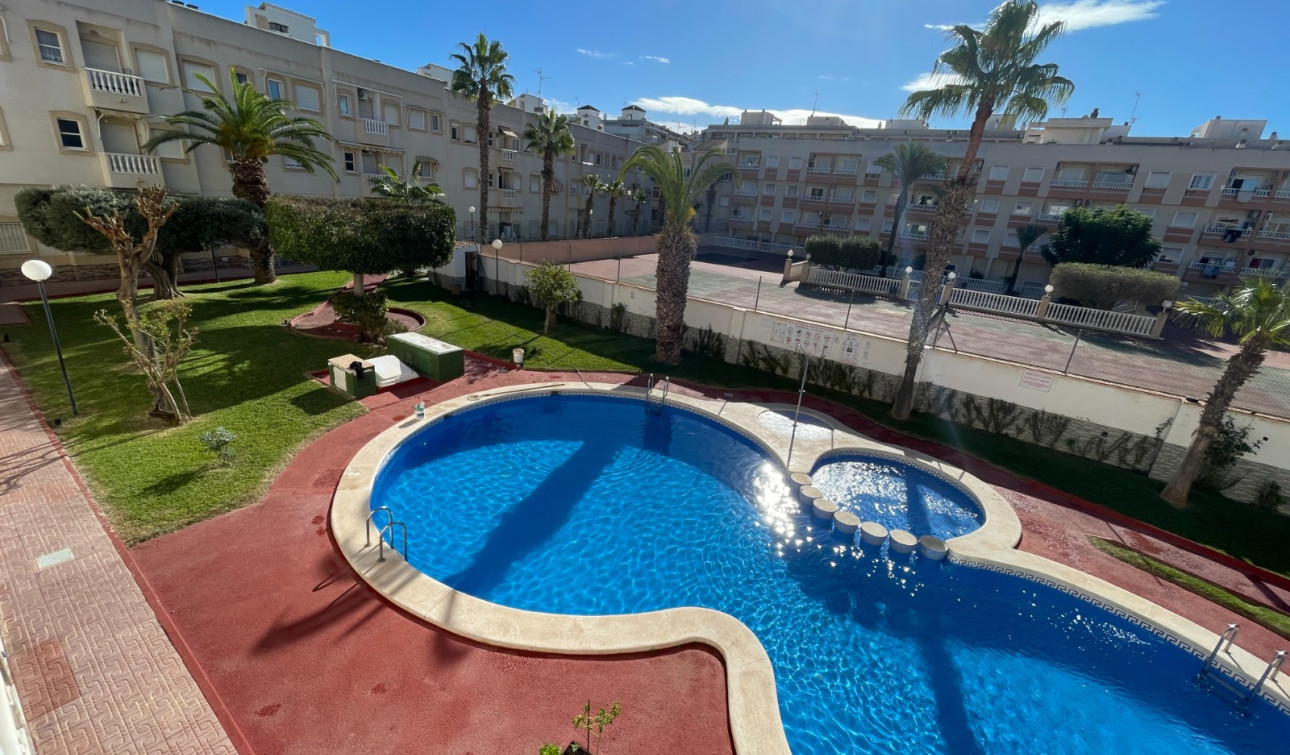 Herverkoop - Appartement / Flat - Torrevieja - Comunidad Valenciana