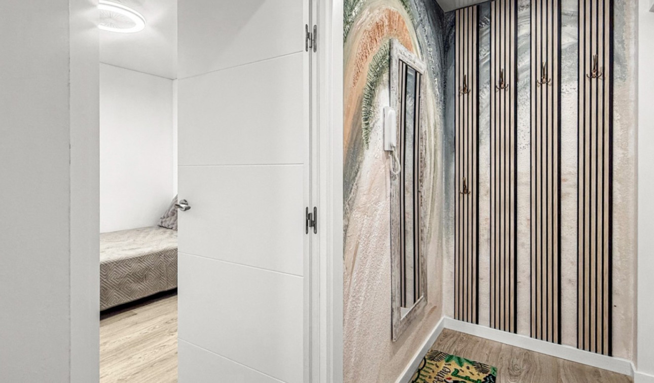 Herverkoop - Appartement / Flat - Torrevieja - El Acequión - Los Náufragos