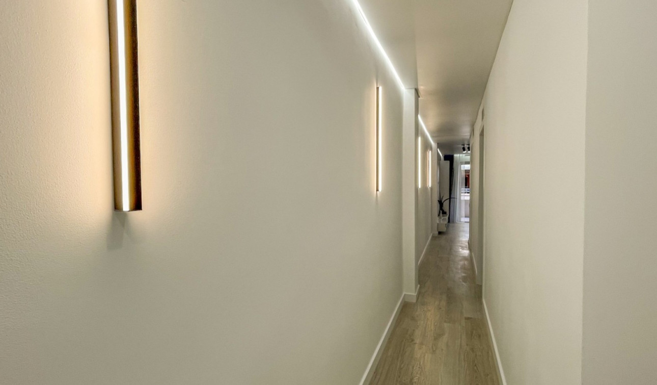 Herverkoop - Appartement / Flat - Torrevieja - El Acequión - Los Náufragos