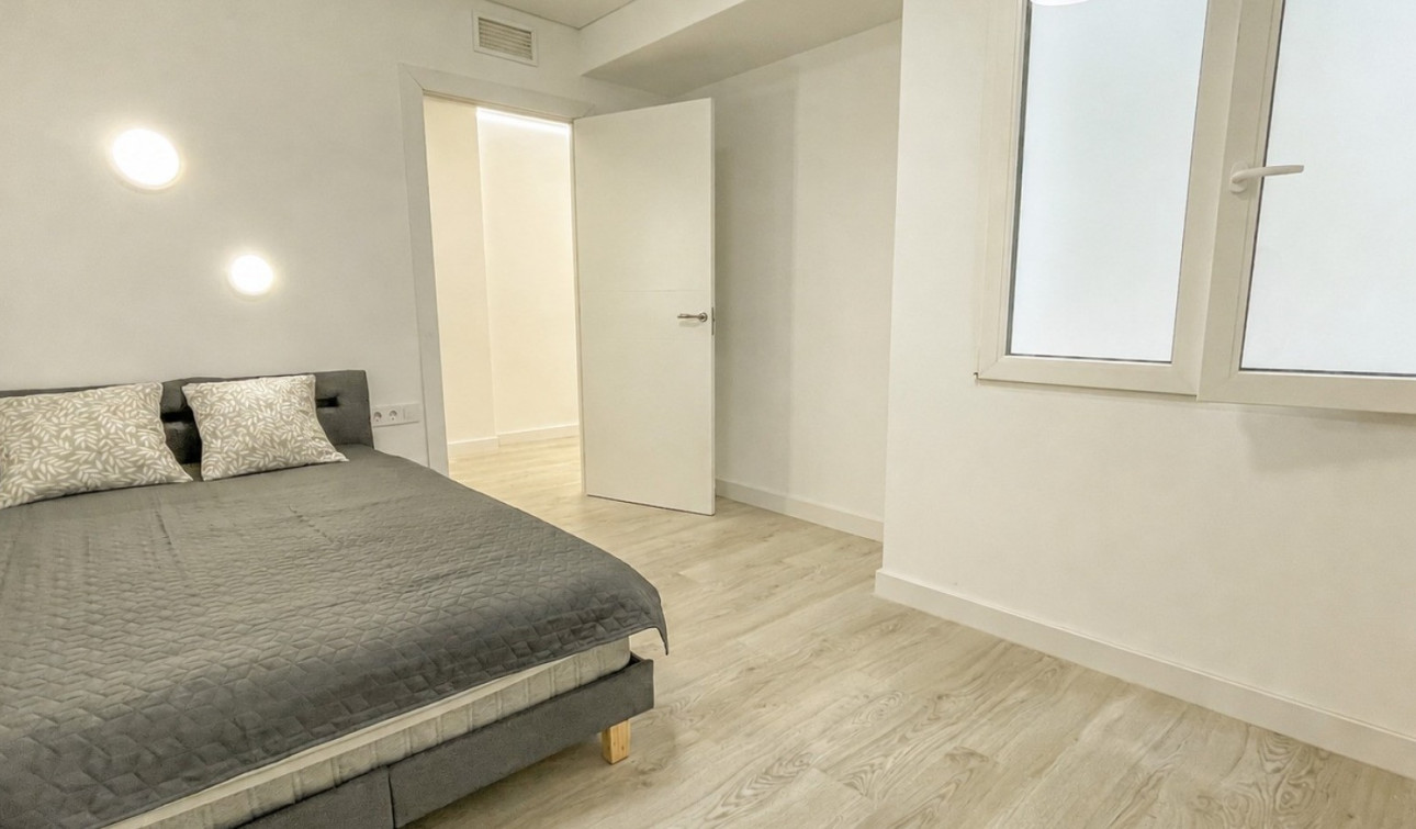 Herverkoop - Appartement / Flat - Torrevieja - El Acequión - Los Náufragos