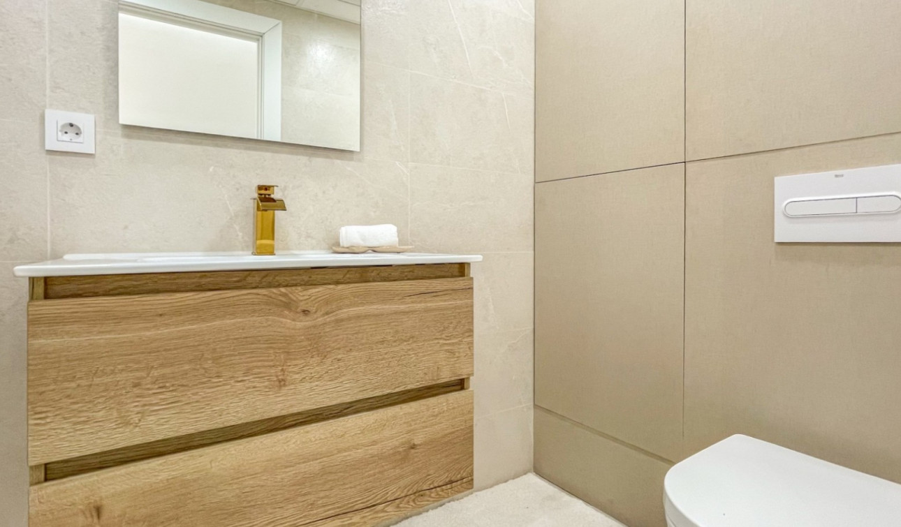 Herverkoop - Appartement / Flat - Torrevieja - El Acequión - Los Náufragos