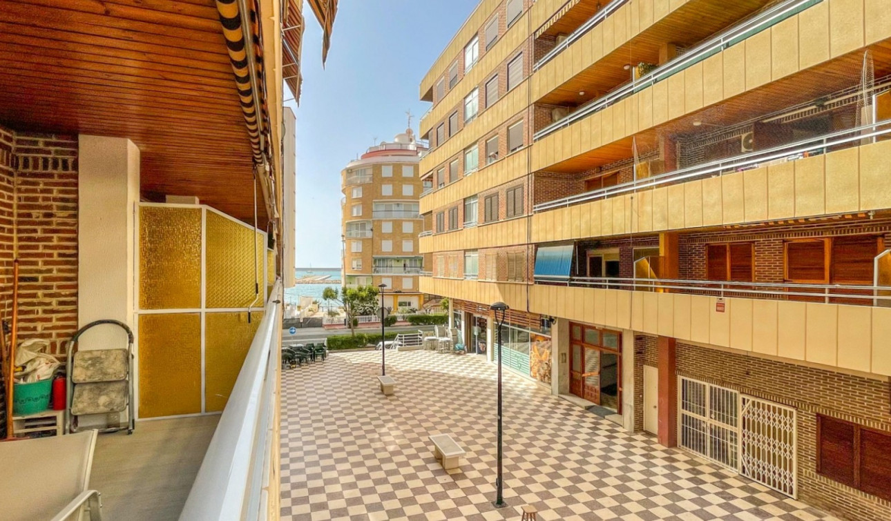 Herverkoop - Appartement / Flat - Torrevieja - El Acequión - Los Náufragos