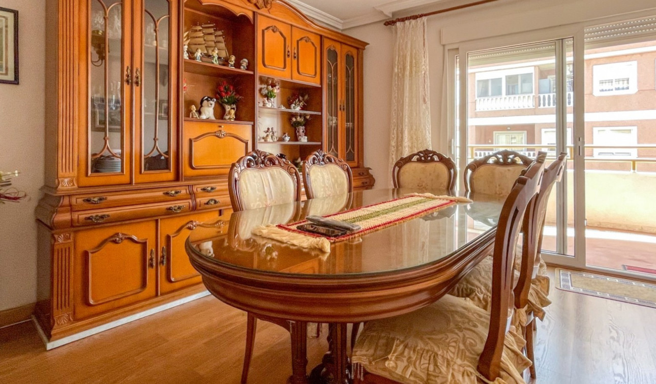 Herverkoop - Appartement / Flat - Torrevieja - El Acequión - Los Náufragos