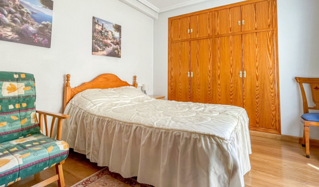 Herverkoop - Appartement / Flat - Torrevieja - El Acequión - Los Náufragos