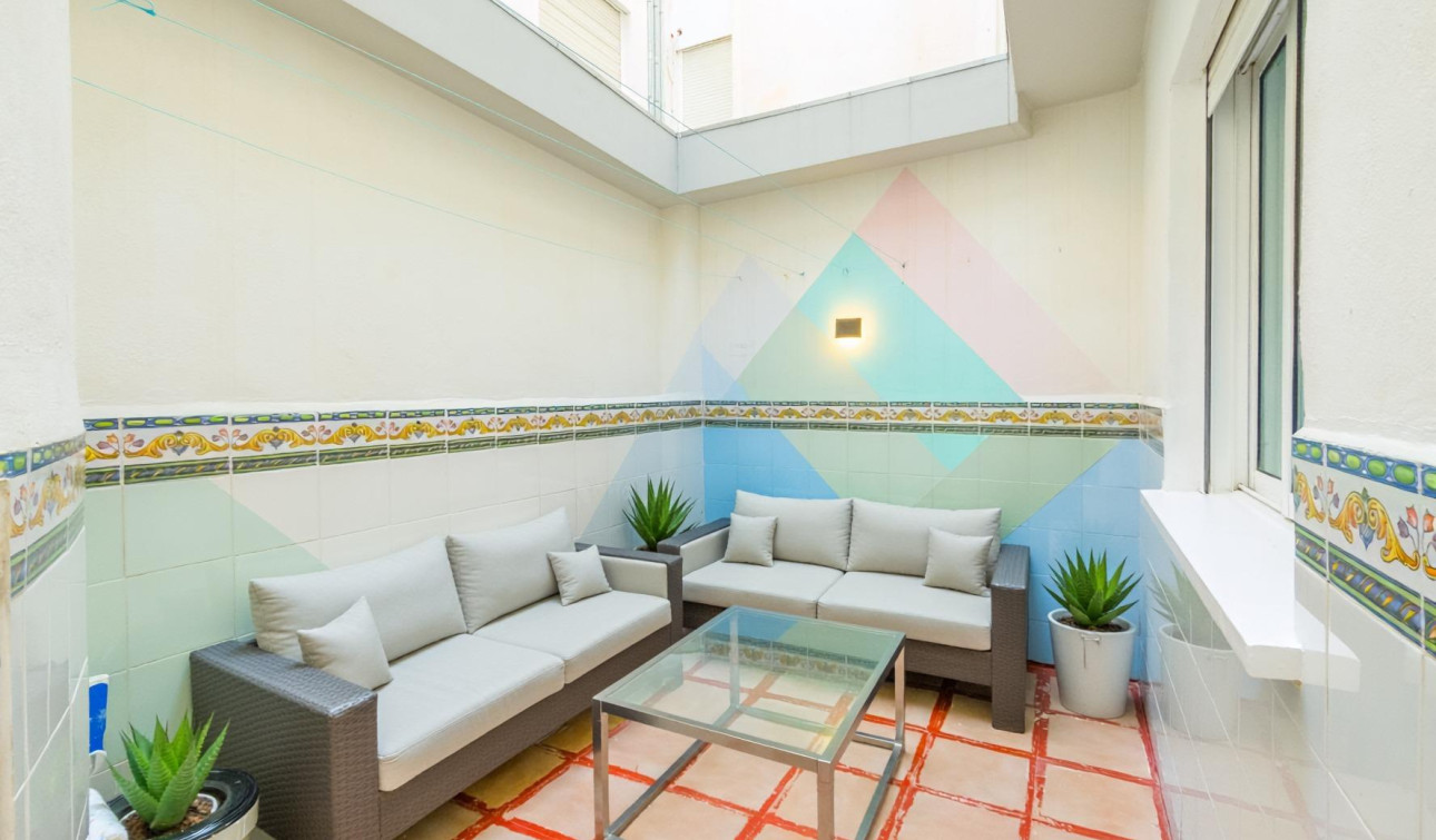 Herverkoop - Appartement / Flat - Torrevieja - Estacion de autobuses