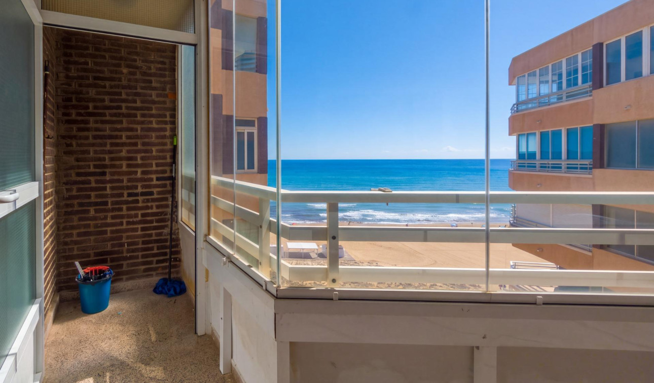 Herverkoop - Appartement / Flat - Torrevieja - La Mata pueblo