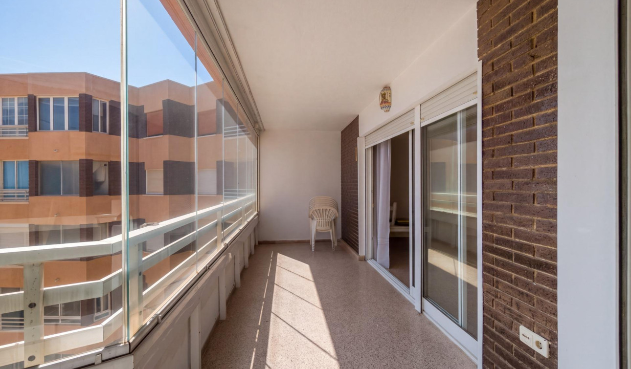Herverkoop - Appartement / Flat - Torrevieja - La Mata pueblo