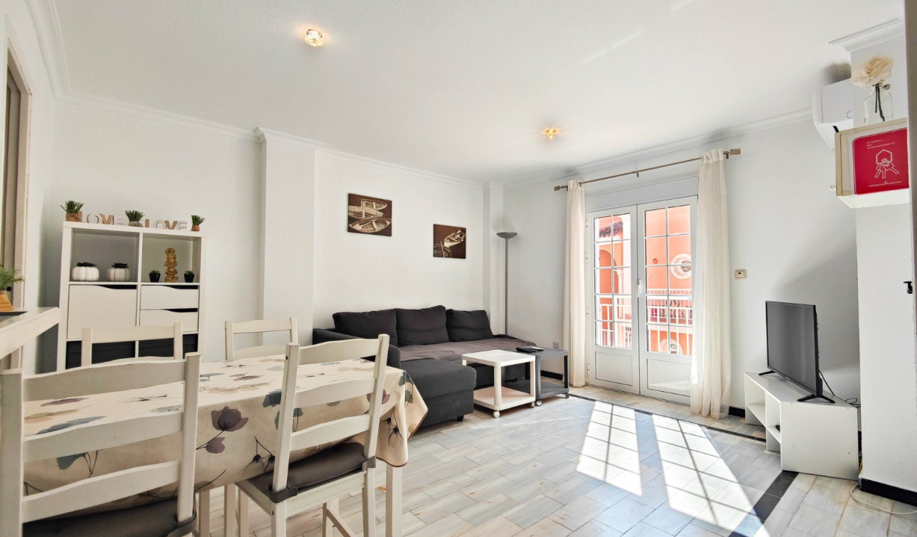 Herverkoop - Appartement / Flat - Torrevieja - La Mata