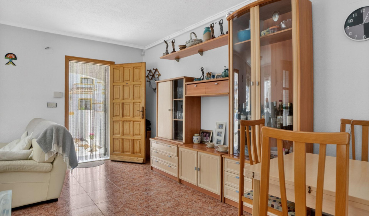 Herverkoop - Appartement / Flat - Torrevieja - La Siesta - El Salado - Torreta
