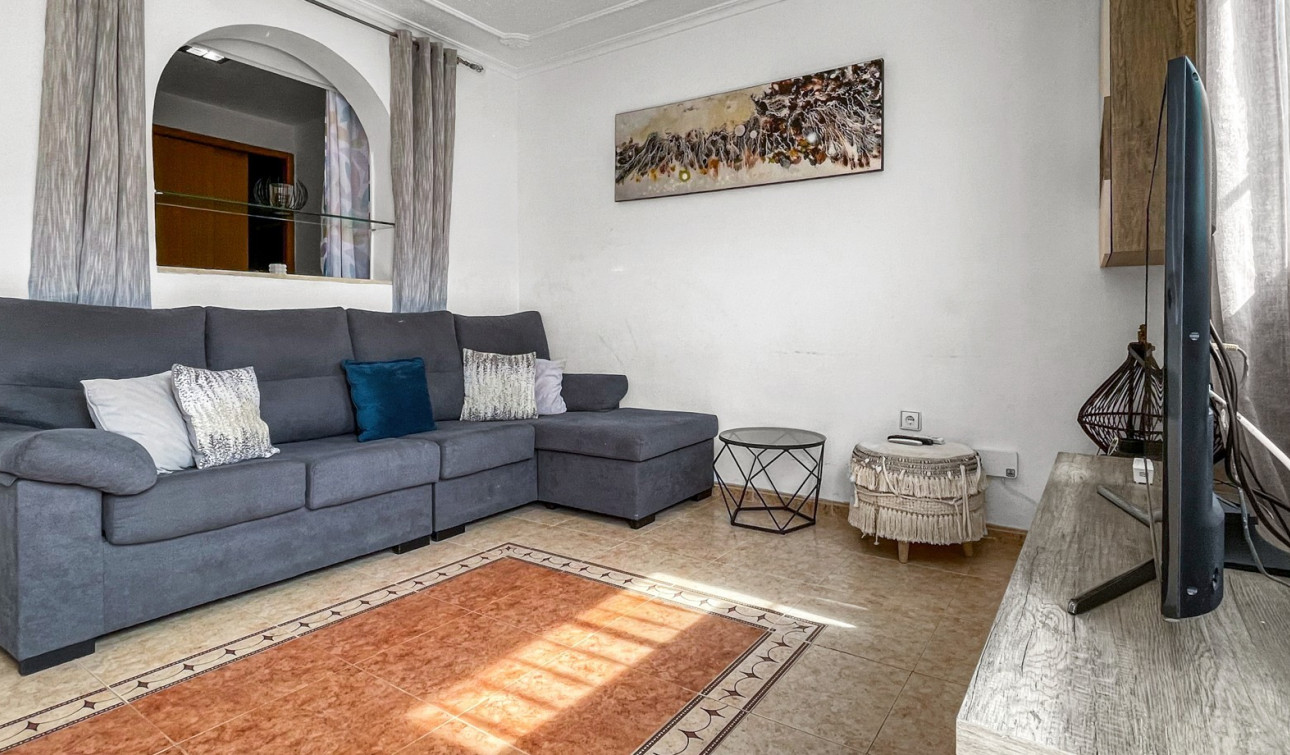Herverkoop - Appartement / Flat - Torrevieja - La Siesta - El Salado -  Torreta