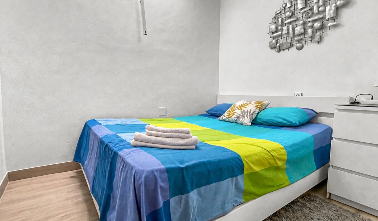 Herverkoop - Appartement / Flat - Torrevieja - La Siesta - El Salado -  Torreta