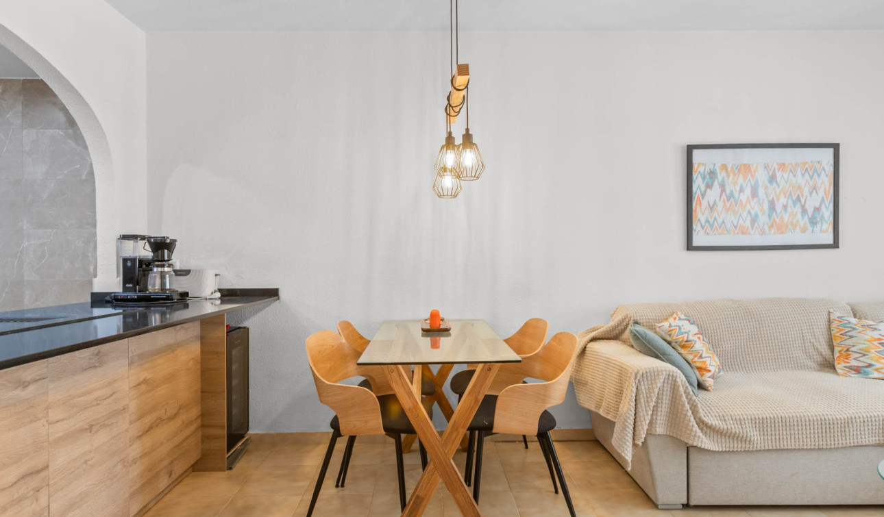 Herverkoop - Appartement / Flat - Torrevieja - Lago Jardin