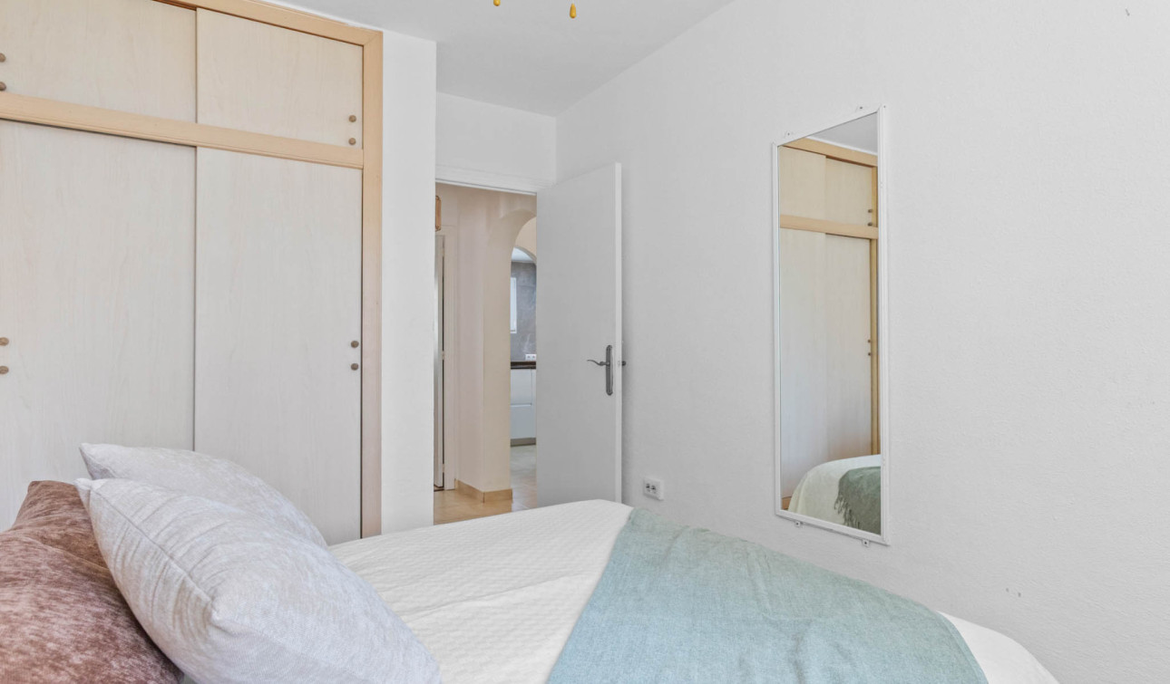 Herverkoop - Appartement / Flat - Torrevieja - Lago Jardin