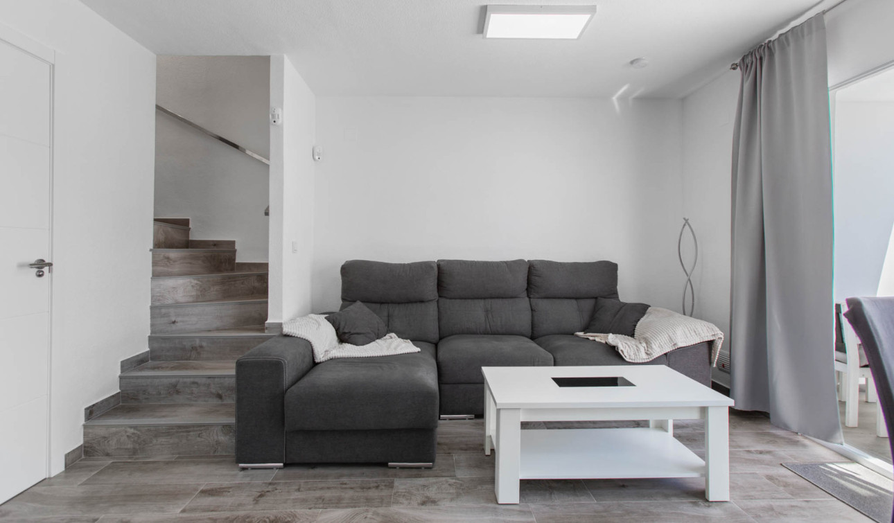 Herverkoop - Appartement / Flat - Torrevieja - Lago Jardin