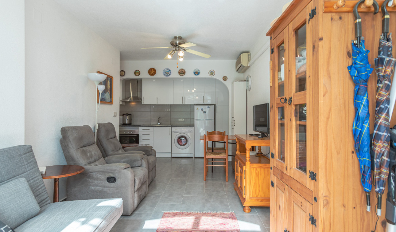 Herverkoop - Appartement / Flat - Torrevieja - Lago Jardin