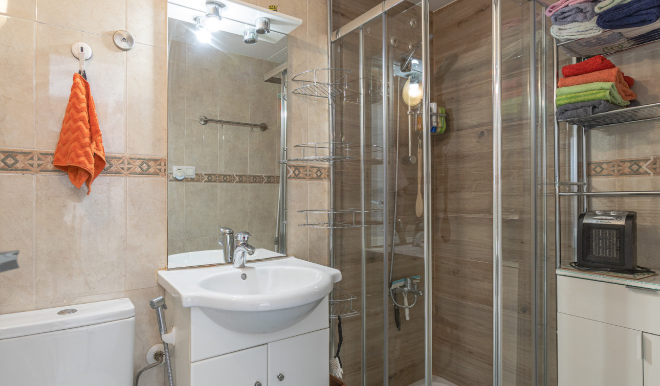 Herverkoop - Appartement / Flat - Torrevieja - Lago Jardin