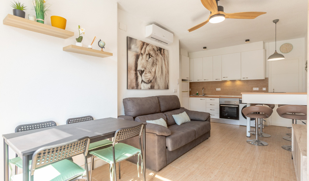 Herverkoop - Appartement / Flat - Torrevieja - Lago Jardin