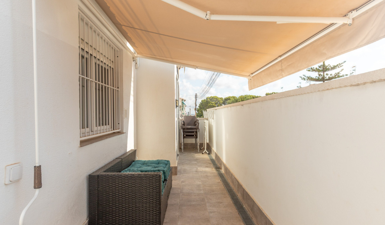Herverkoop - Appartement / Flat - Torrevieja - Lago Jardin