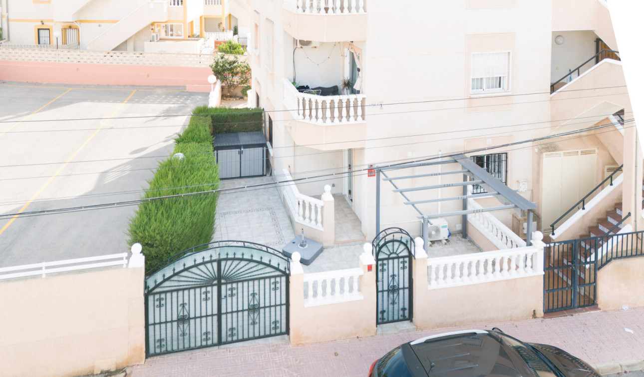 Herverkoop - Appartement / Flat - Torrevieja - Los Frutales