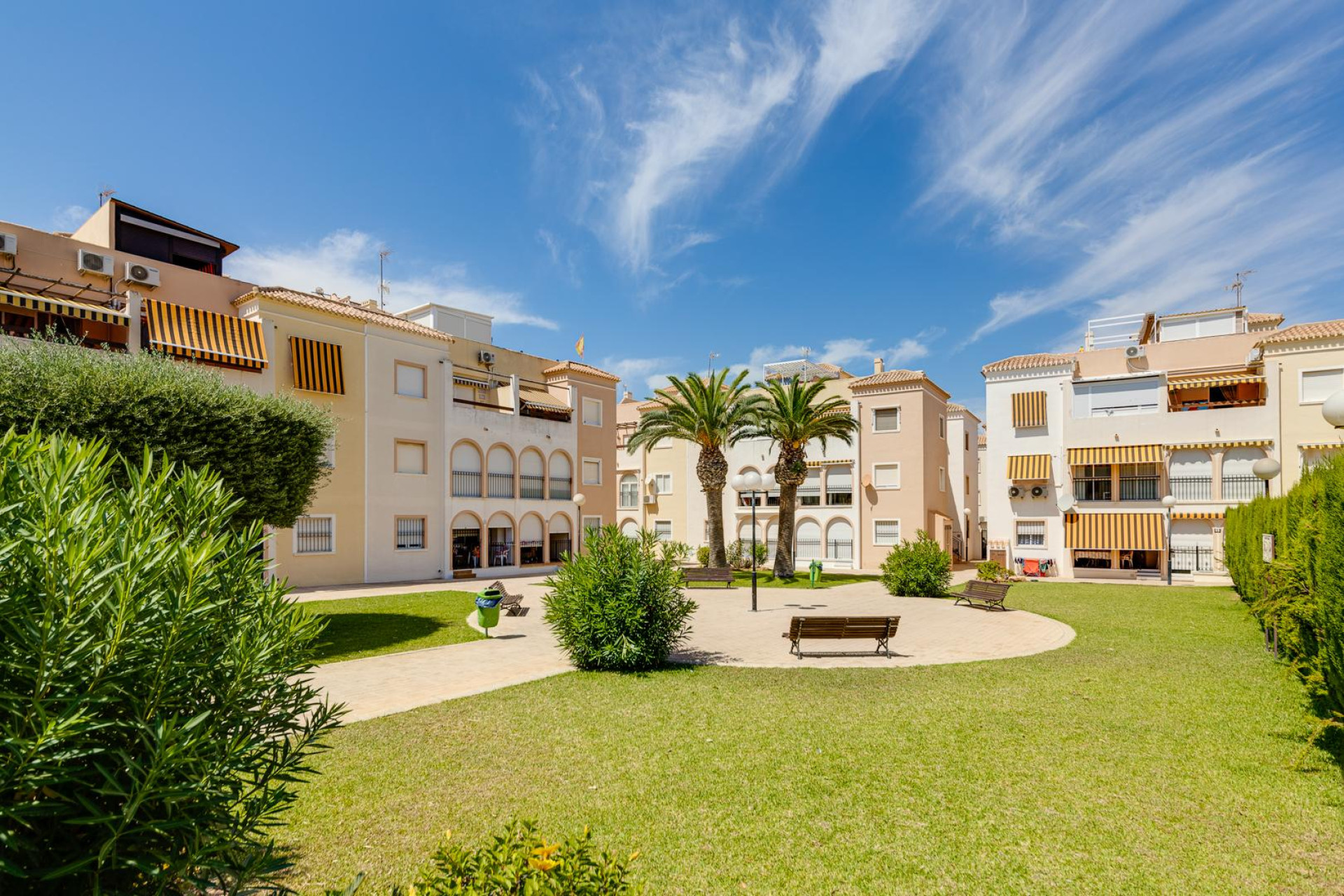 Herverkoop - Appartement / Flat - Torrevieja - playa de los naufragos