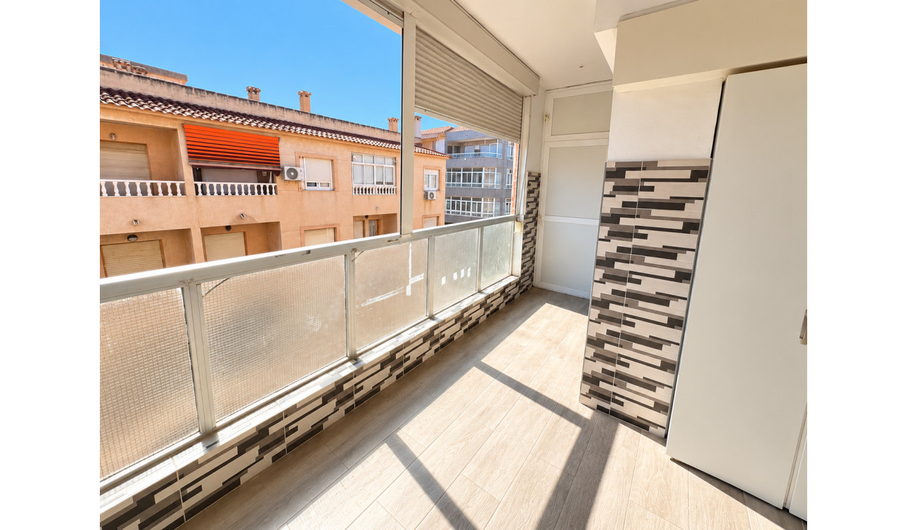 Herverkoop - Appartement / Flat - Torrevieja - playa de los naufragos